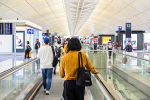 Movimento de passageiros nos aeroportos nacionais mantém registo de máximos históricos mensais - Abril de 2024